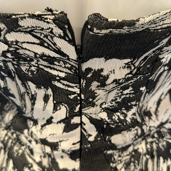 Hutch Off-Shoulder Black & Silver Floral Metallic Thread Brocade Dress Size 4 - Picture 7 of 12